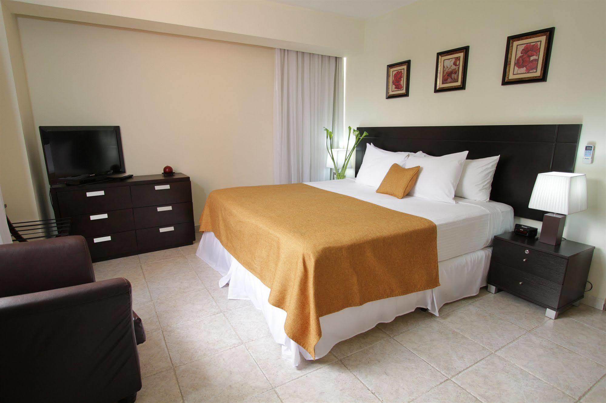 Az Hotel And Suites Ciudad de Panamá Exterior foto